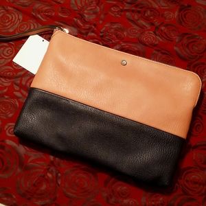 Lauren Conrad Wristlet NWT